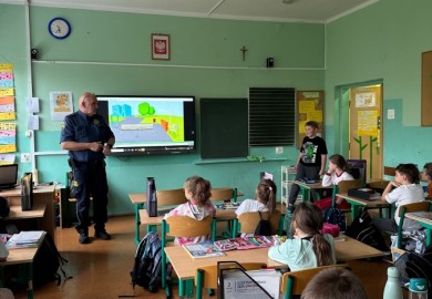 UCZYMY SIĘ BEZPIECZNEGO ZACHOWANIA