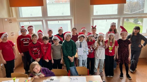 🎄 Szkoła Dobrego Słowa w świątecznym nastroju! 🎅✨
