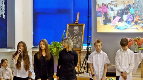 Uroczysta akademia z okazji zakończenia roku szkolnego i pożegnanie klas ósmych.