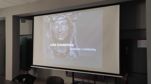SPOTKANIE Z RZEŹBIARKĄ