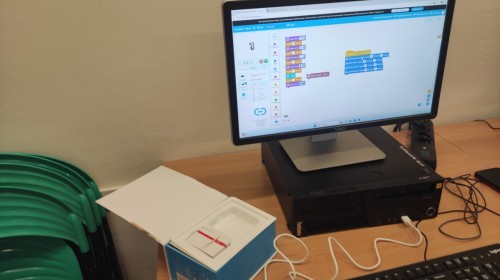 Programujemy robota CodeyRocky