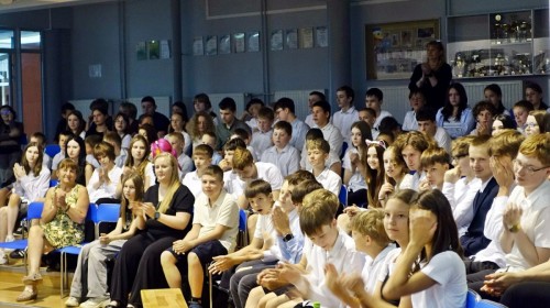 Uroczysta akademia z okazji zakończenia roku szkolnego i pożegnanie klas ósmych.
