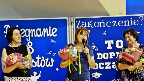 Uroczysta akademia z okazji zakończenia roku szkolnego i pożegnanie klas ósmych.