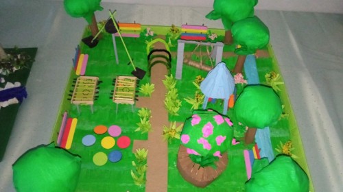 KONKURS PLASTYCZNY "MÓJ WYMARZONY PARK"- WYSTAWA W KLUBIE KARPATEK