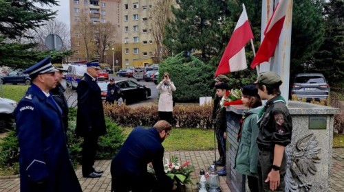 Warty honorowe w miejscach pamięci narodowej