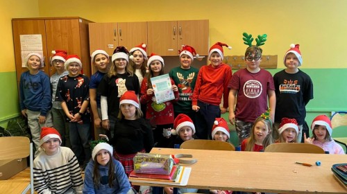 🎄 Szkoła Dobrego Słowa w świątecznym nastroju! 🎅✨