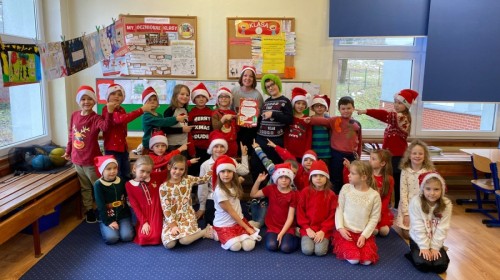 🎄 Szkoła Dobrego Słowa w świątecznym nastroju! 🎅✨