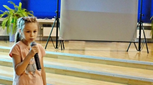 Mam talent - fotorelacja z występów klas 1-4