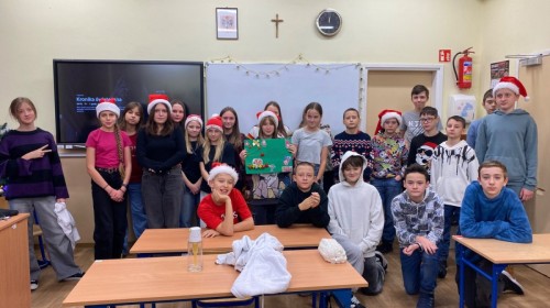 🎄 Szkoła Dobrego Słowa w świątecznym nastroju! 🎅✨