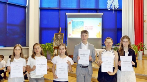 Uroczysta akademia z okazji zakończenia roku szkolnego i pożegnanie klas ósmych.