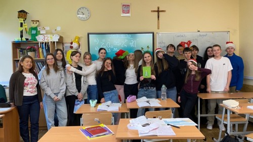 🎄 Szkoła Dobrego Słowa w świątecznym nastroju! 🎅✨