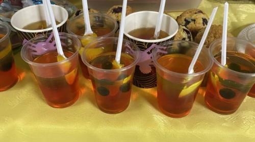 charytatywny kiermasz słodkości na rzecz akcji "Pola Nadziei"