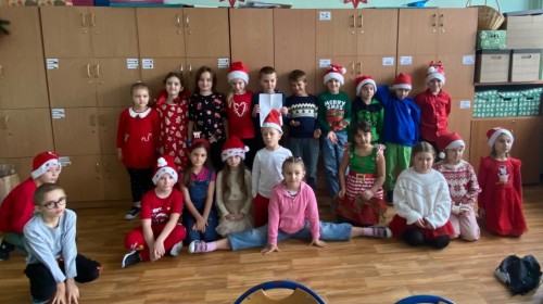 🎄 Szkoła Dobrego Słowa w świątecznym nastroju! 🎅✨