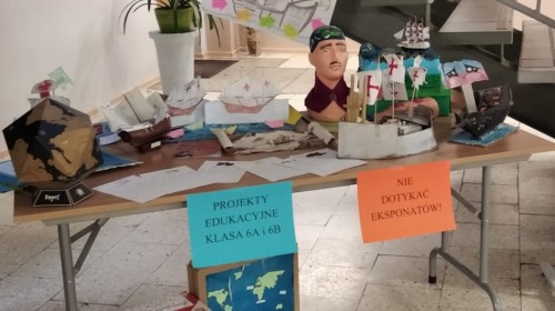 Historyczny projekt edukacyjny klas szóstych na temat wielkich odkryć geograficznych.