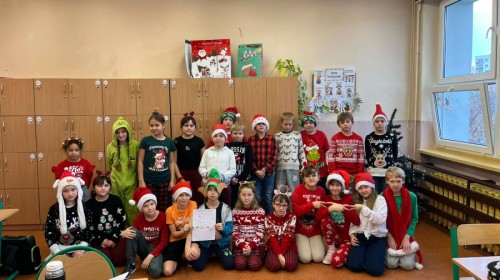 🎄 Szkoła Dobrego Słowa w świątecznym nastroju! 🎅✨
