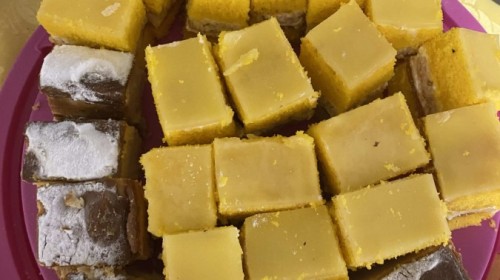 charytatywny kiermasz słodkości na rzecz akcji "Pola Nadziei"