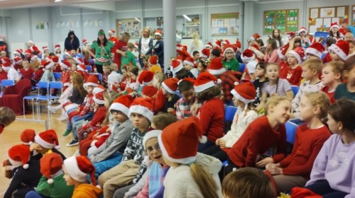 🎄 Szkoła Dobrego Słowa w świątecznym nastroju! 🎅✨