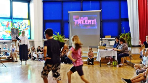 Mam talent - fotorelacja z występów klas 1-4