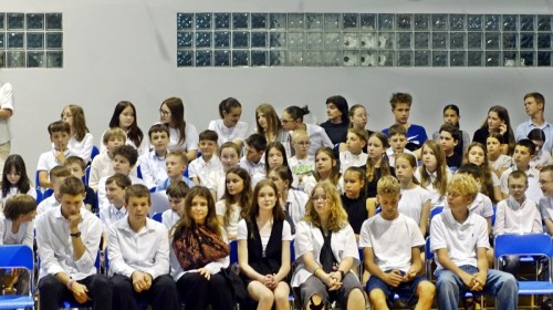 Uroczysta akademia z okazji zakończenia roku szkolnego i pożegnanie klas ósmych.