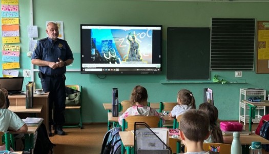 UCZYMY SIĘ BEZPIECZNEGO ZACHOWANIA